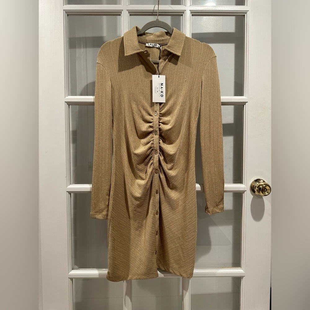 NA-KD: BUTTON DOWN SHIRT DRESS🍂🌾